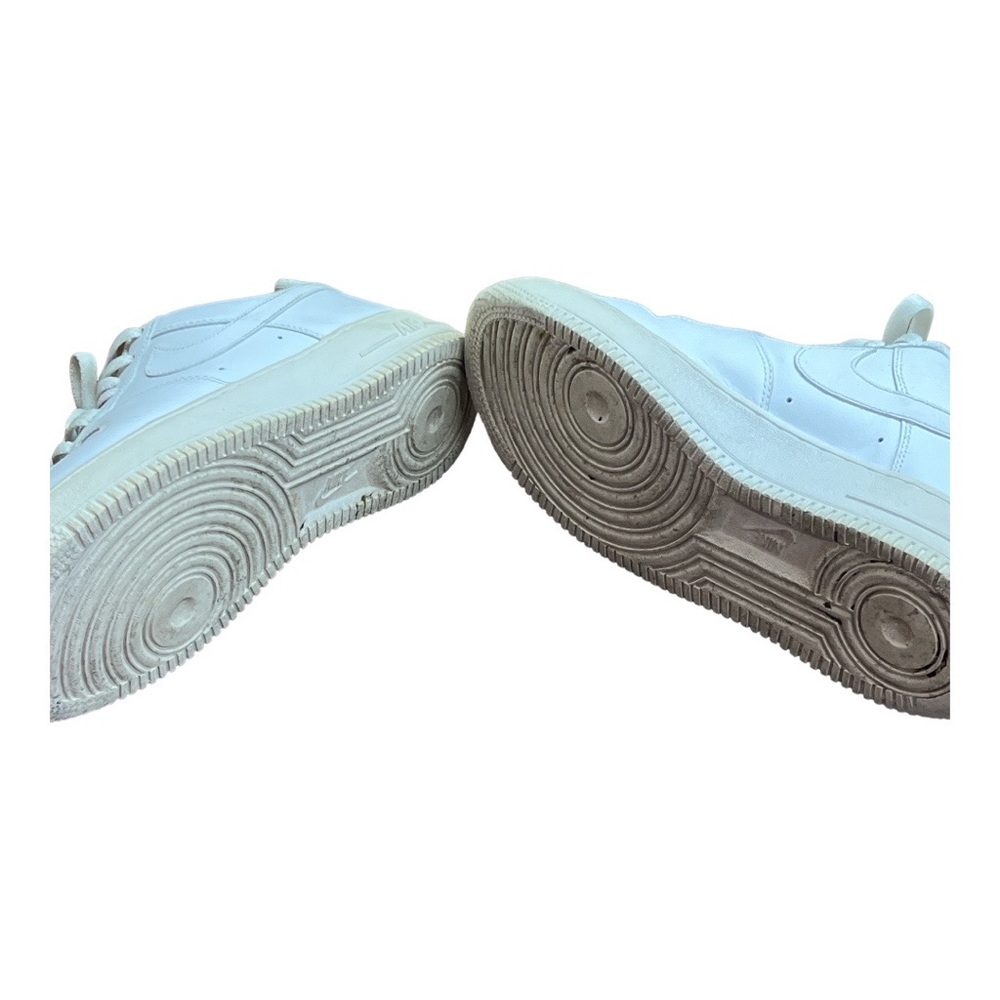 Nike AF-1 Sz 9.5 White Sneakers - Picture 5 of 5